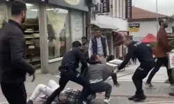 Bartın'da Polise yumruk attı! Vatandaşların linç girişiminden yumruk attığı polis kurtardı