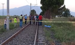 Manisa Şehzadeler'de trenin çarptığı kadın hayatını kaybetti