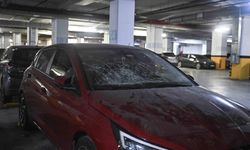 İstanbul Bayrampaşa'da kapalı otoparkta araçlara zarar verdiler