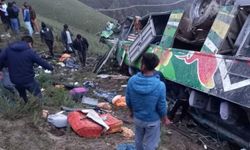 Peru'da otobüs uçurumdan düştü: 20 kişi hayatını kaybetti