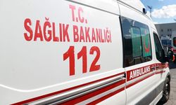 Kırıkkale'de otomobil bariyerlere çarptı: 5 yaralı