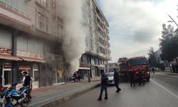 Mardin Midyat'ta iş yerinde çıkan yangın maddi hasara yol açtı