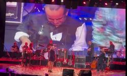 MFÖ'nün Özkan Uğur'suz ilk konserinde duygusal anlar