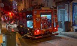 Bursa'da 6 katlı binanın giriş katı alev alev yandı: 1 kişi dumandan etkilendi