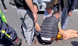 Bursa’da kaza! otomobil kadınlara çarptı