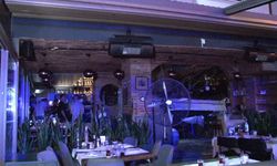 Kadıköy’de restoranın tavanı çöktü: 1 yaralı