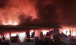 Malatya’da konteyner çarşıda yangın