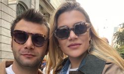 Aşklarını Atina’da sosyal medyadan ilan ettiler