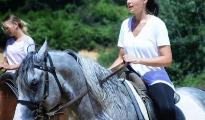 Fahriye Evcen Alparslan dizisine böyle hazırlanıyor