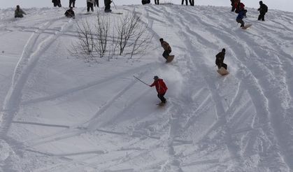 Gençler ve Büyükler Dağ Kayağı Türkiye Şampiyonası Rize'de yapıldı