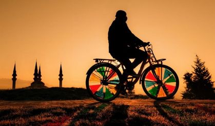 Sakarya'da turuncu bisikletlerde kiralama dönemi başladı