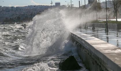 Meteorolojiden Doğu Karadeniz'de fırtına uyarısı yapıldı
