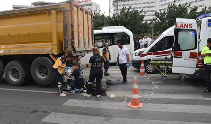 Adana'da kamyonun çarptığı yaya hayatını kaybetti