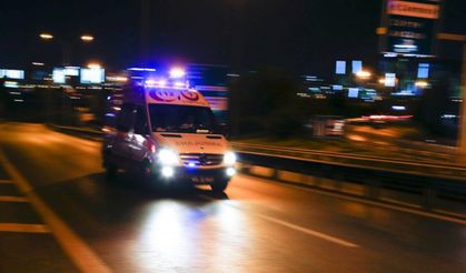 Afyonkarahisar'da iki otomobilin karıştığı kazada 8 kişi yaralandı
