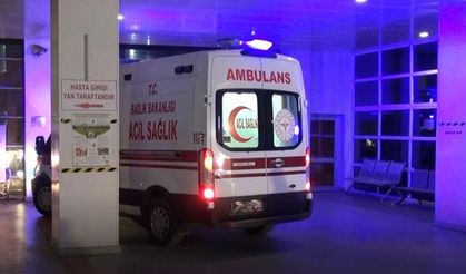 Elazığ'da iki hafif ticari araç çarpıştı: 1 ölü, 3 yaralı