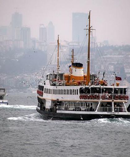 İstanbul'da vapur seferlerine sis engeli