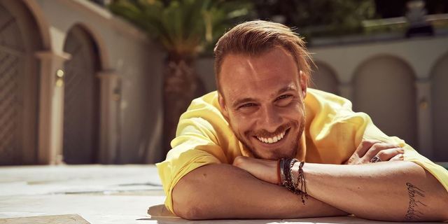 Ünlü oyuncu Kerem Bürsin ameliyat oldu!