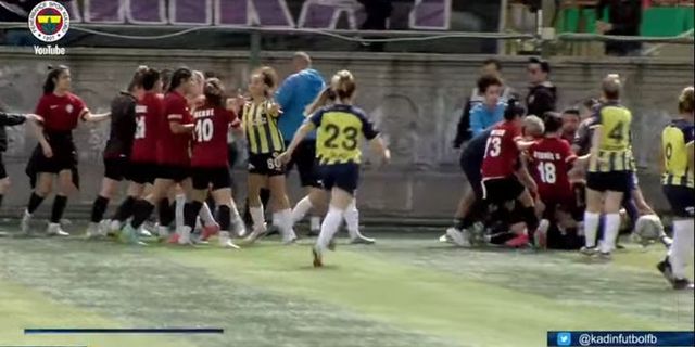 Kadınlar Süper Ligi'nde Amed SK ile Fenerbahçe Maçından büyük kavga