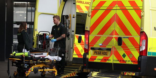 İngiltere ve Galler'de ambulans çalışanları greve başladı!