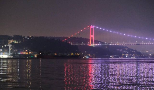 İstanbul Boğazı çift yönlü kapatıldı!