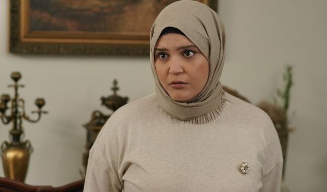 Kızılcık Şerbeti'nin Nilay'ı Feyza Civelek Cannes tarzıyla dile düştü! "Bu ne hal?"