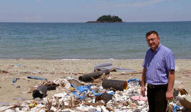 Giresun Adası manzaralı çöplük tepki çekiyor