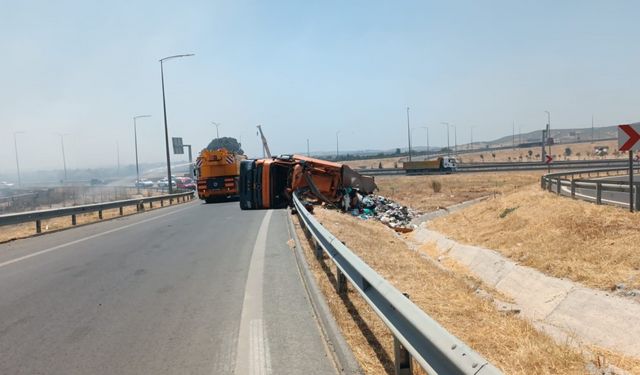 İzmir’de atık taşıyan çekici devrildi: 1 yaralı