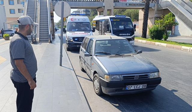 Bu kez tam tersi oldu, yaya otomobile çarptı: 1 yaralı