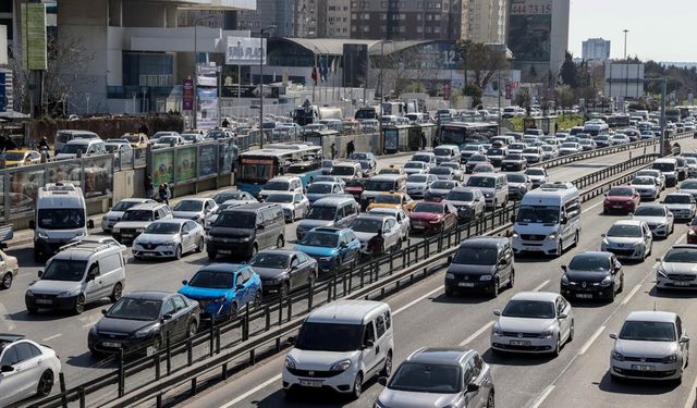 Arabası olan herkes yandı! Rekor zam geldi