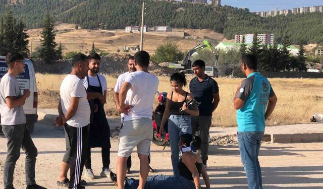 Adıyaman'da motosiklet ile hafif ticari araç çarpıştı: 2 yaralı