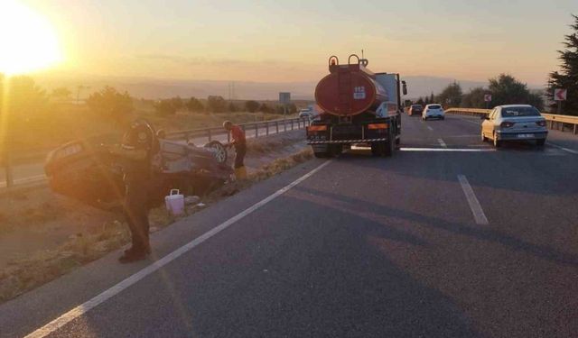 Kırıkkale'de takla atan otomobildeki 4 kişi yaralandı