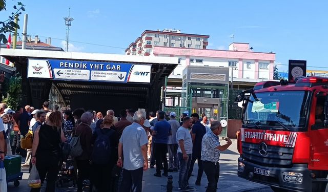 Pendik’te Marmaray durağında yangın çıktı