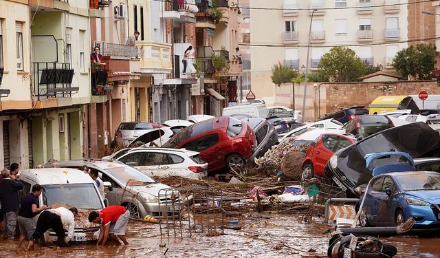 İspanya'da sel felaketi:  104 ölü onlarca kayıp!