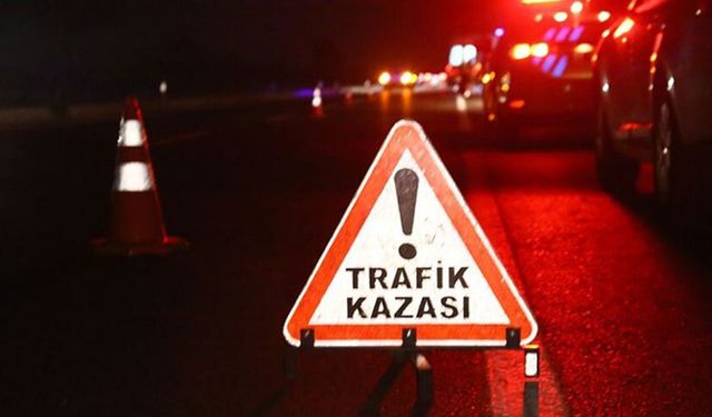 Osmaniye'de otomobil traktörün römorkuna çarptı: 1 ölü, 2 yaralı