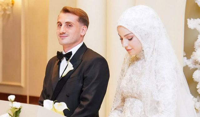 Kerem Aktürkoğlu’nun Düğününden Yeni Fotoğraflar Ortaya Çıktı