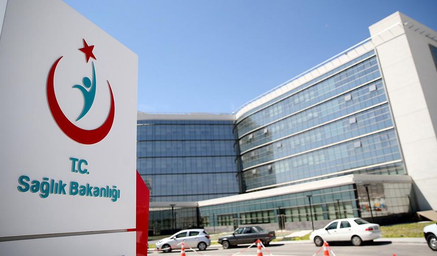 85 bin Sağlık Bakanlığı personel alımı detayları sorgulanmaya devam ediyor. Bakan Koca açıklamasında, "Bakanlığımız, bu yıl 85 bin kadro açıyor. Yeni çalışma arkadaşlarımızın sayısı, bazı ülkelerin nüfusundan fazla. Gözümüz aydın." ifadelerine yer vermişti.