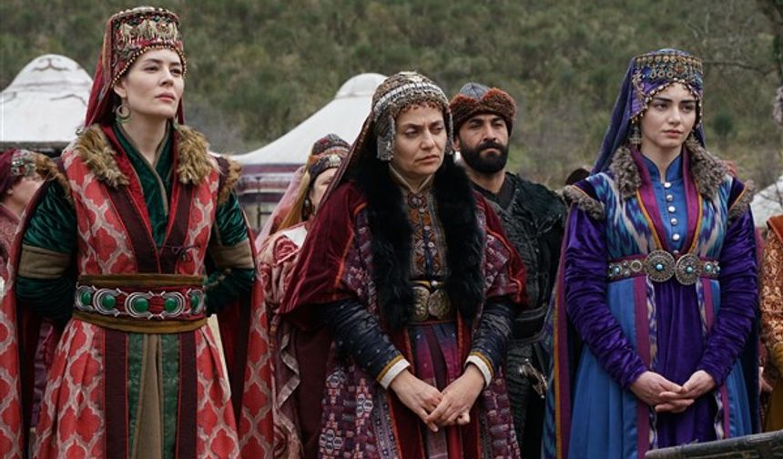 Osman Bey düşmanının niyetini çözmüştür. Tüm çabalarına rağmen oyunlarını bozmakta kararlıdır. İnegöl fethedilene kadar pusatını kınına sokmayacaktır.Bu uğurda önüne çıkan en büyük engel Usta Arius’tur. Osman Bey Usta Arius’un canını alacak mıdır?
Yapım ve proje tasarımı Mehmet Bozdağ’a ait; yönetmenliğini Ahmet Yılmaz’ın ve başrolünü Osman Bey karakteriyle Burak Özçivit’in üstlendiği ‘Kuruluş Osman’, atv ekranında çarşamba akşamlarına damga vurmaya devam edecek.