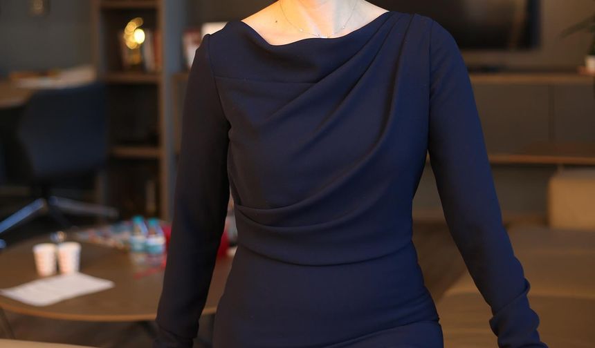 İzleyicileri ekran başına kilitleyen programda, Kadir Eren isimli gencin hiç görmediği biyolojik ailesi arandı.