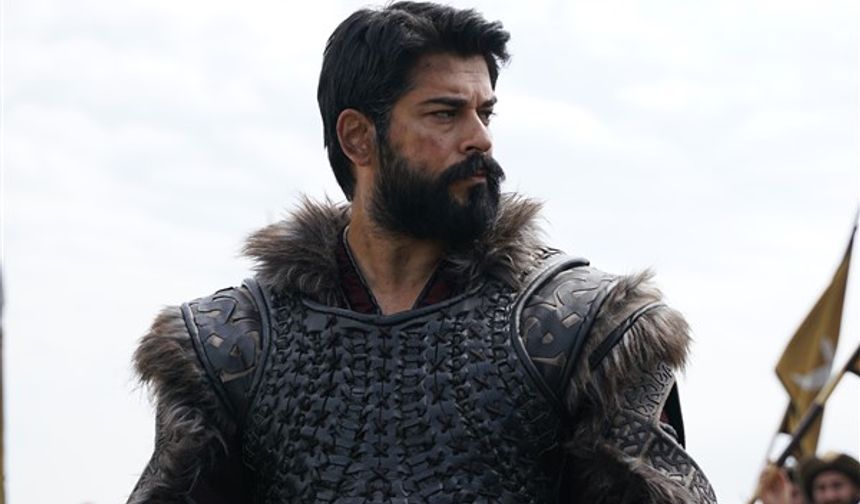 Nikola’nın bütün hamleleri boşa çıkmıştır. Ne yaparsa yapsın artık surları dövülmeye başlamıştır. Fakat asla yılmaya niyeti yoktur. Son hamle olarak Osman Bey’in ordugahını dağıtıp, elinde savaşacağı hiçbir şey bırakmamayı planlar. Romanos’un askerlerini çoktan Osman Bey’in ordugahının çevresinde konuşlandırmıştır.