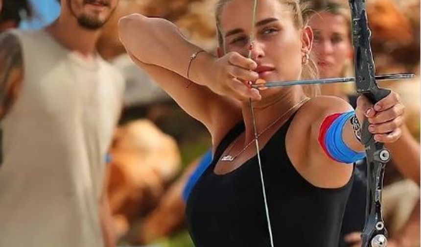 Survivor yarışmasının başarılı ismi  ünlü atlet Sema Aydemir, sosyal medya paylaşımlarıyla adından söz ettiriyor.