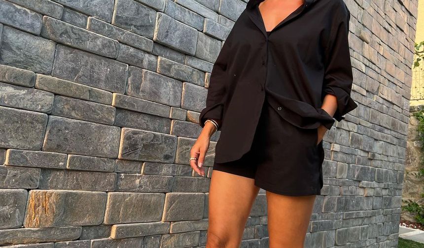 Sosyal medya hesabını aktif kullanan isimler arasında yer alan ünlü sunucu Esra Erol, yeni bir pozunu daha Instagram hesabından yayınladı. Siyah gömlek ve mini bir şort tercih eden Erol, fotoğrafına "Akşam güneşi nimetleri" notunu düştü.