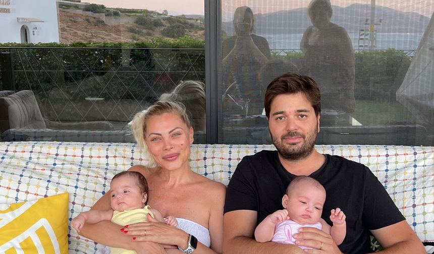 49 yaşındaki Seray Sever, ikizleriyle yeni fotoğraflar paylaştı.
