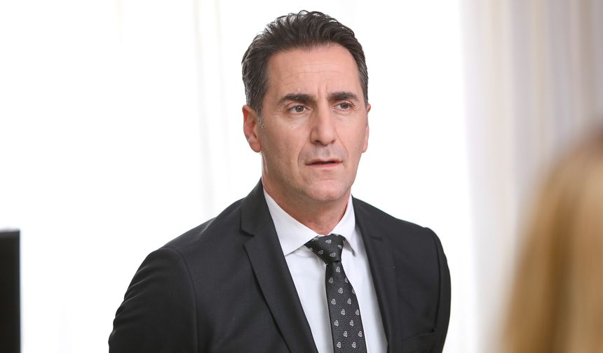 Kumru, Selim’le mutluluğu yakalayacağına eminken, Selim’in, herkesten gizli görüştüğü biri
vardır.