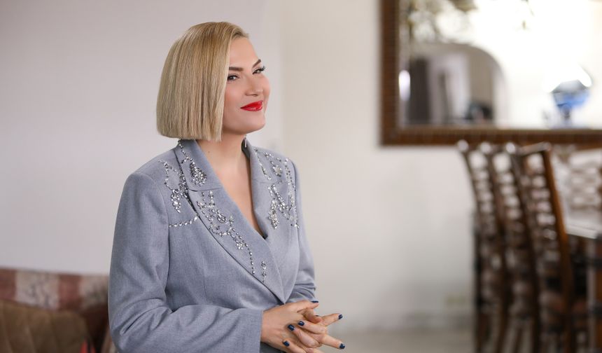 Ender
hamileliğinin Yıldız’ın kumpası olduğunu anlar ve ona her zamankinden daha çok bilenir.