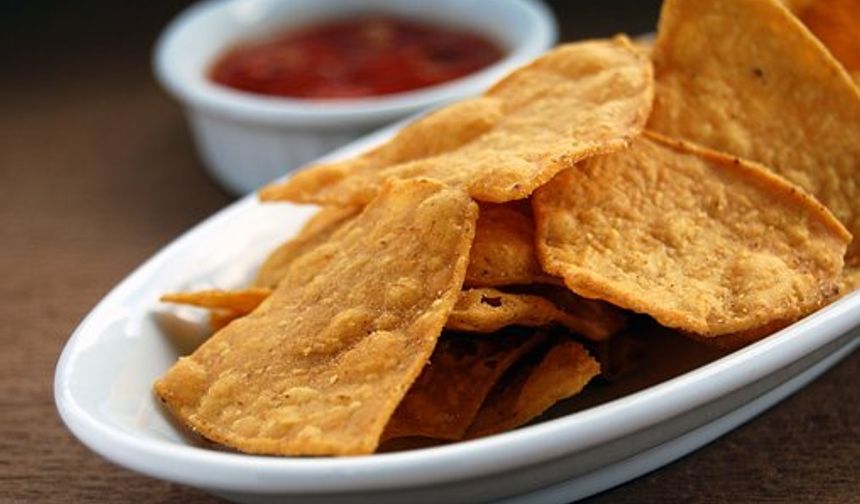 Devamlı cips yemek mi istiyorsunuz? O zaman vücudunuzda su yada tuz eksikliği baş göstermiştir.