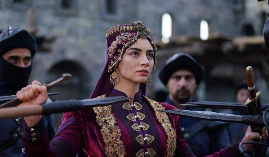 oynayacak. ‘Geçen bölümün finaliyle seyirciyi merak içinde
bırakan ve 111. Bölüm fragmanıyla rekor izlenmeye ulaşan ‘Kuruluş Osman’, Çarşamba
akşamı Türkiye’yi ekran başına kilitleyecek.