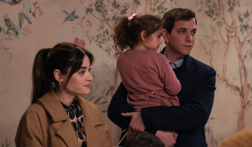 Ömer çırpınan kalbinin sesine rağmen Süreyya'ya verdiği söze sadık kalır.
Hem terk edilmenin acısıyla hem de maddi sorunlarla boğuşan Nisa, kardeşi Omer'e ve Gamze'ye en zor anlarında yardım etmekten geri durmaz.