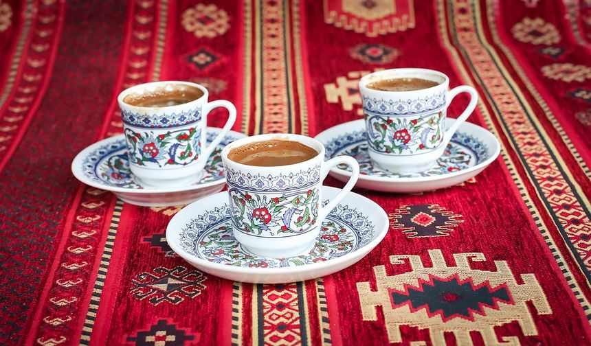 Zevkle içtiğimiz Türk Kahvesi Bakın Nelere İyi geliyor?
