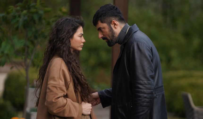 Farah bir kez daha kaderinden kaçamamış Tahir’e yakalanmıştır.