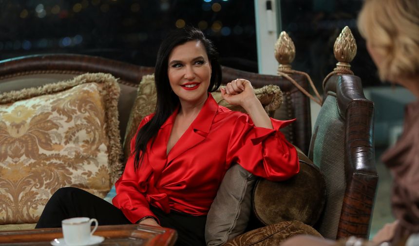 Doğan’ın Yıldız’ı kazanmak için hayatından Julia’yı tamamen çıkarması, Julia’nın intikam
planı yapmasına neden olur.